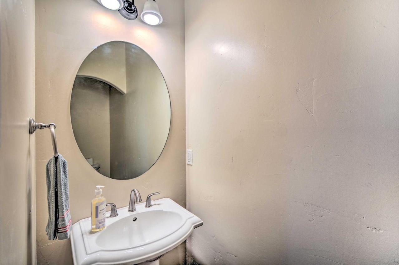 Charming Medford Getaway About 4 Miles To Downtown! Exterior foto