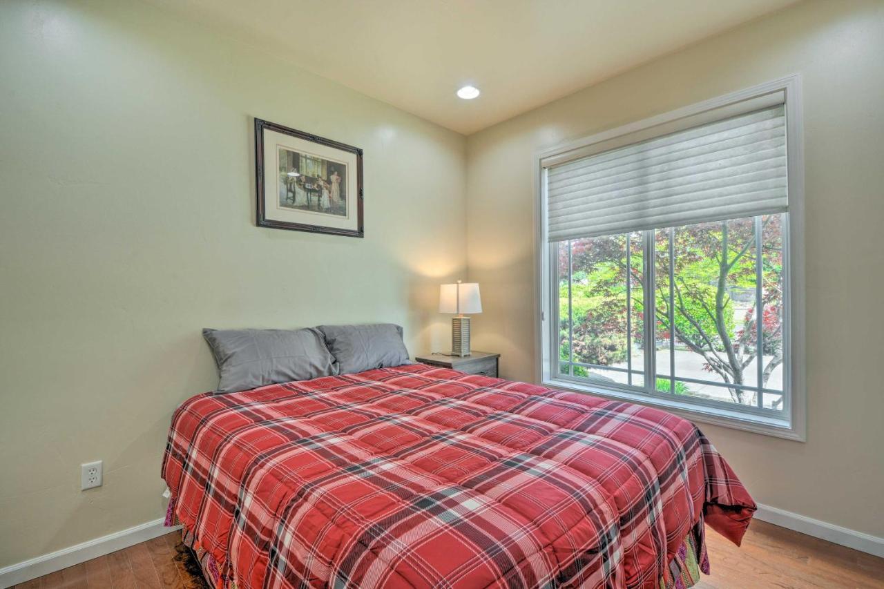 Charming Medford Getaway About 4 Miles To Downtown! Exterior foto